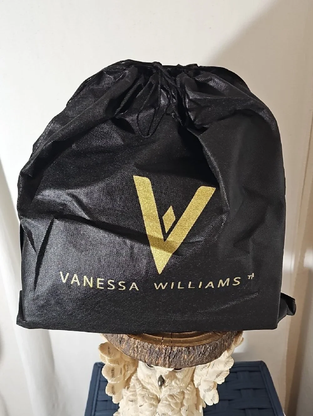 Vanessa Williams stylish burgundy